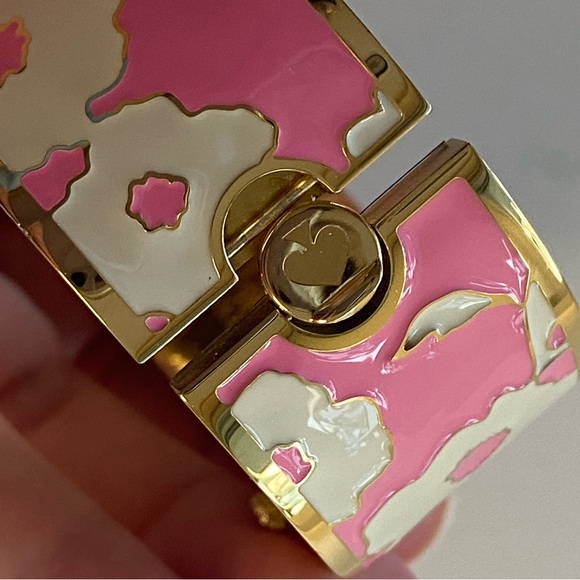 Kate Spade Pink Goldtone Bangle watch, new condition, Live Colorfully - Picture 10 of 10